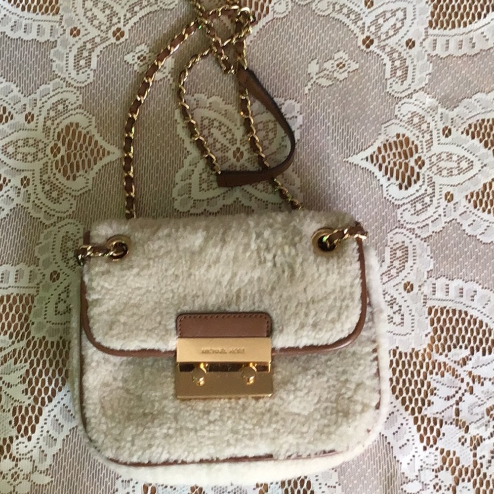 Michael Kors sheepskin Crossbody bag or shoulder bag purse - Picture 1 of 7